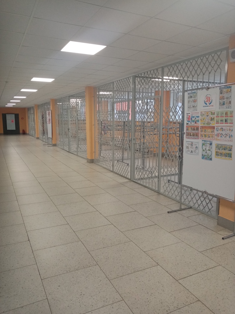Холл главного входа Холл главного входа